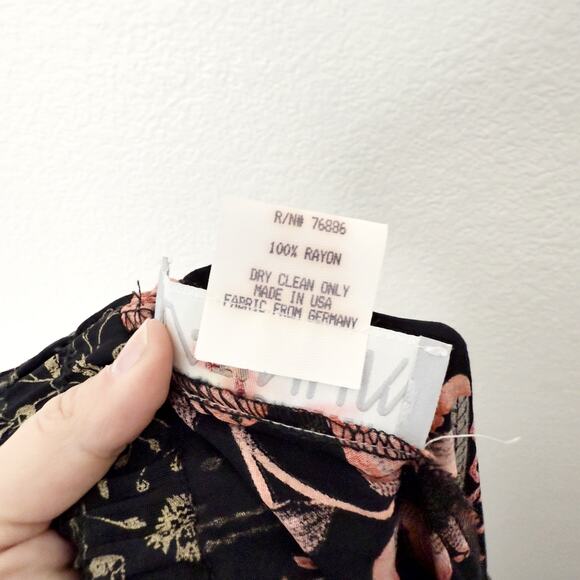 [Vintage] Dorothy Schoelen Black Dark Floral Geometric Print Maxi Skirt Size 12 - Picture 11 of 11